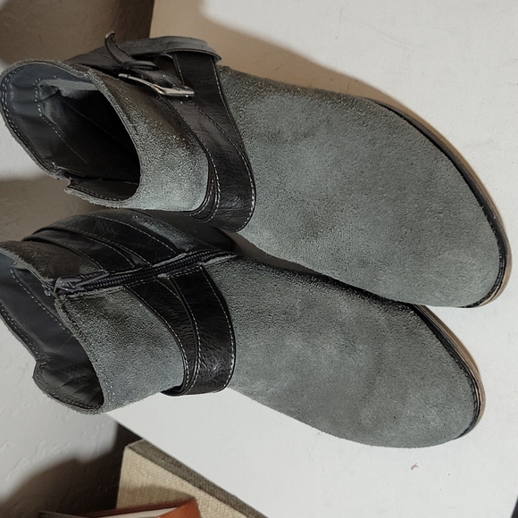 SONOMA LIFE +STYLE Leather Manmade Zip Bootie 7.5M - Picture 8 of 14